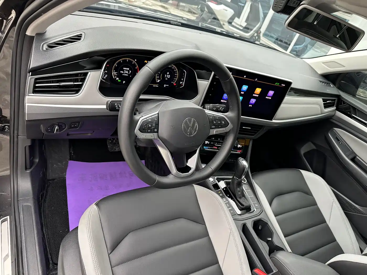 Volkswagen Bora 2023 280TSI DSG Prestige Edition фото 13