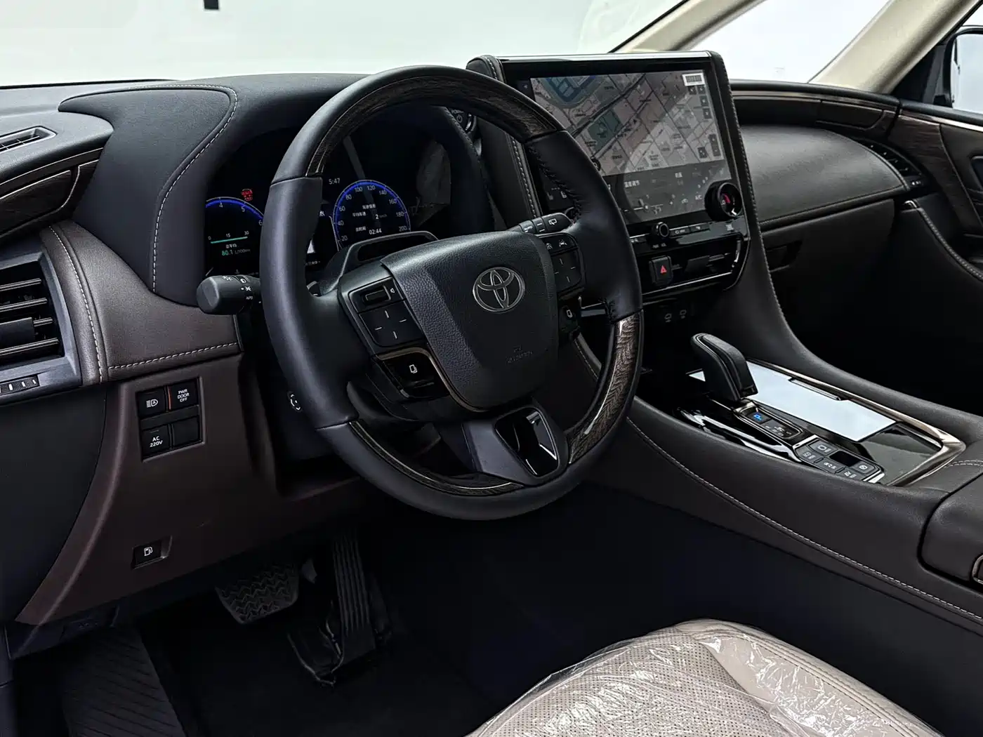 Toyota Alphard 2024 Hybrid 2.5L Prestige Edition фото 8