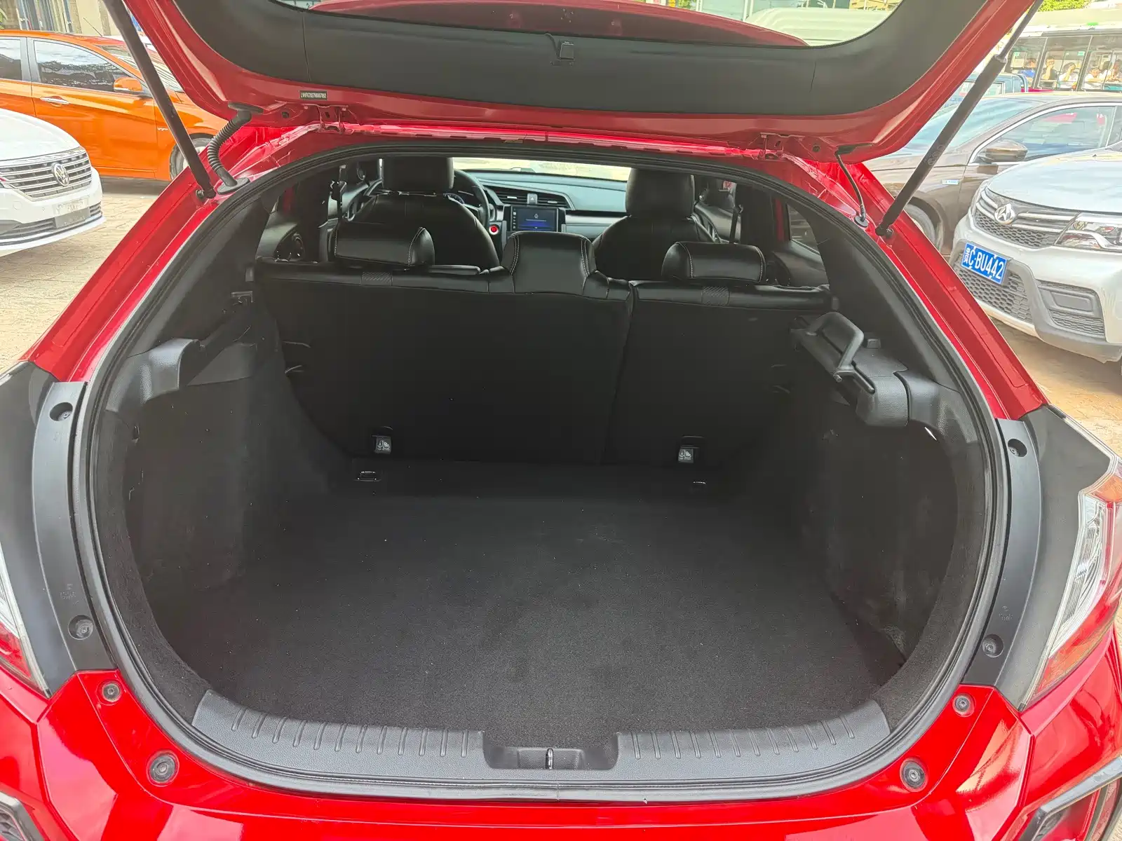 Photo 9 - Honda Civic