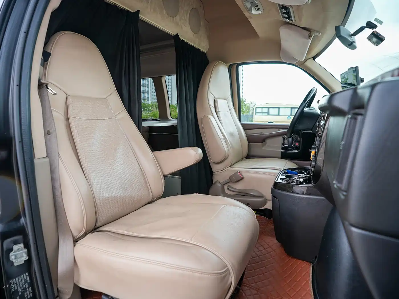 GMC Savana 2014 2014 5.3L AWD Leader Edition