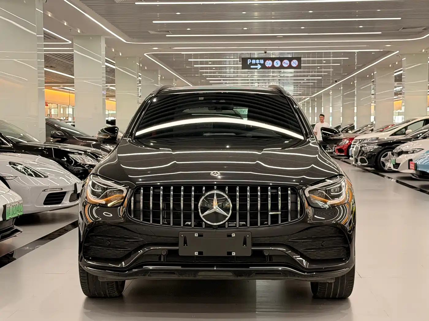 MERCEDES-BENZ GLC AMG