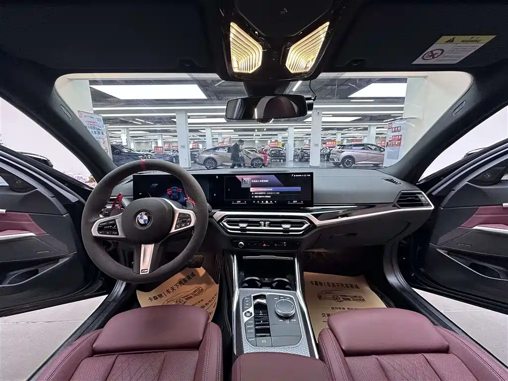 BMW 3 Series 2024 325i M Sport Shadowline Package фото 7