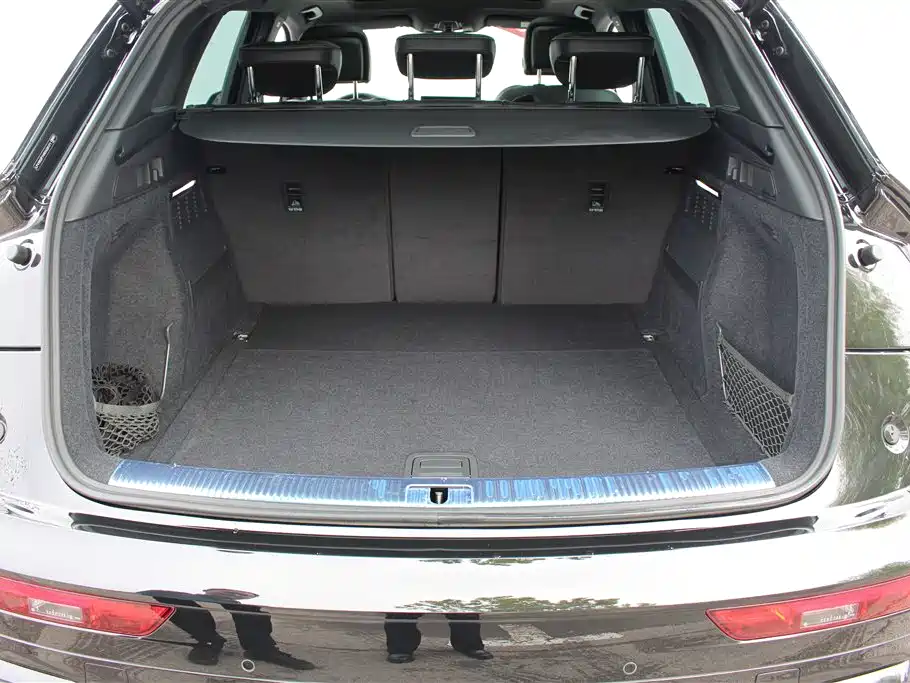 Audi Q5L 2024 Model 40 TFSI Luxury Dynamic фото 16