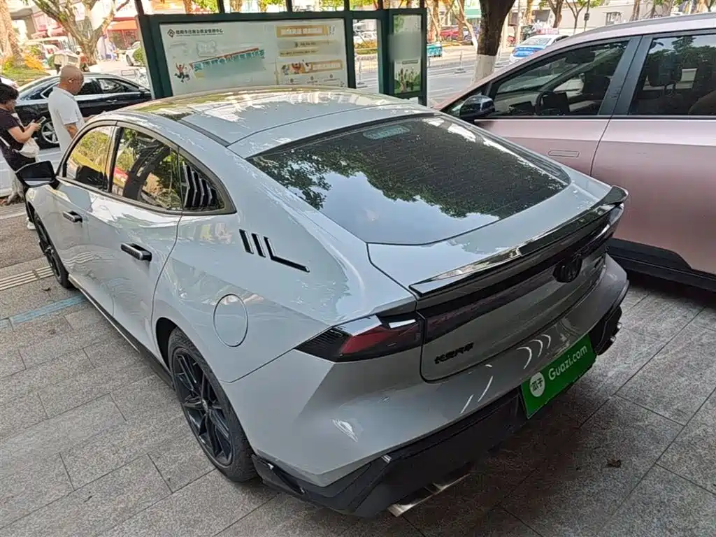 CHANGAN UNI-V