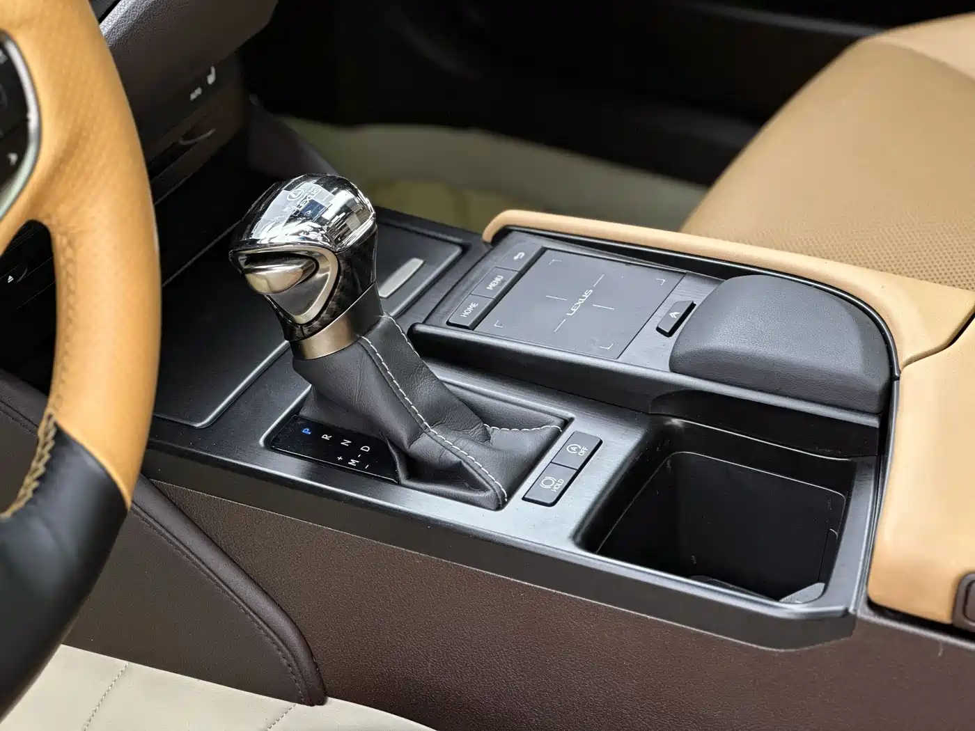 Lexus ES 2020 200 Excellence фото 11