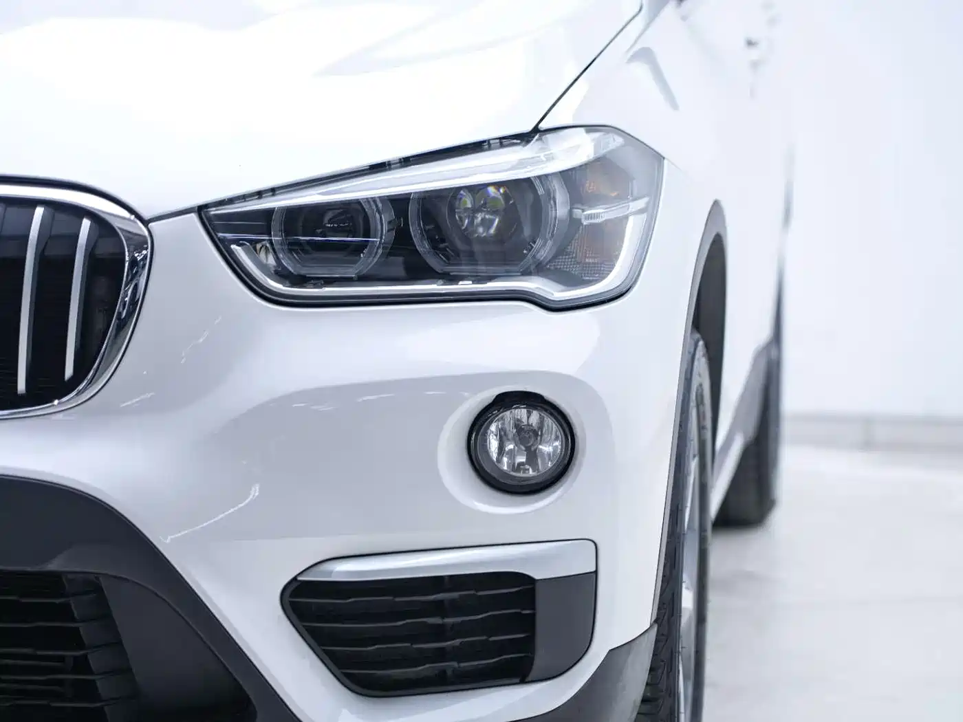 BMW X1 2019 sDrive18Li Premium Model фото 6