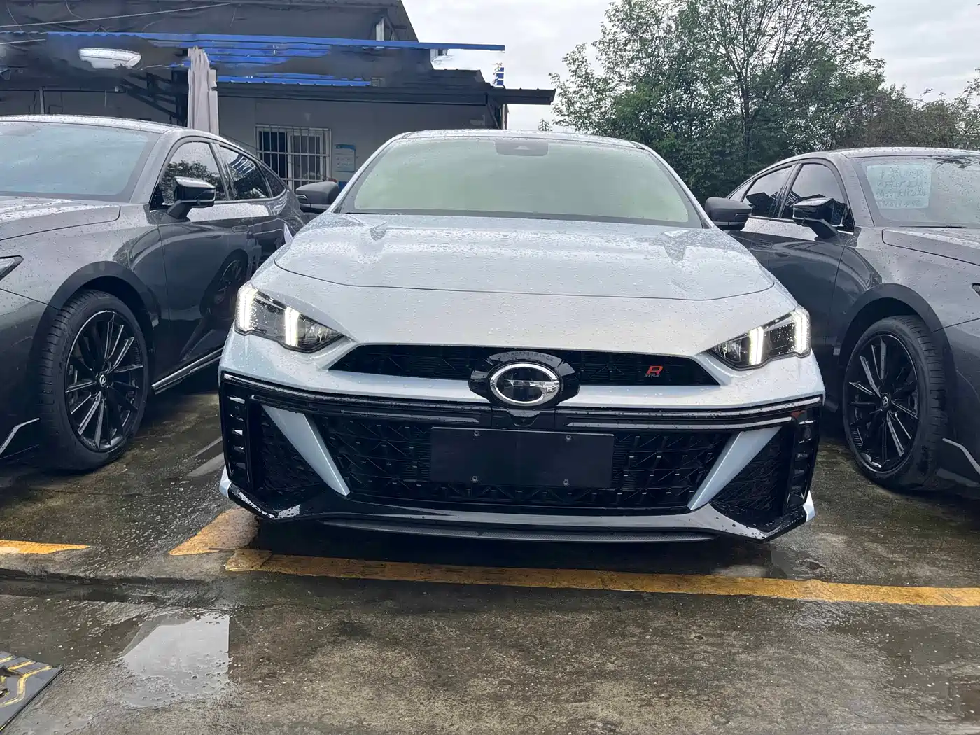 GAC Trumpchi Trumpchi Emkoo 2024 Model 270T DCT Shadow Leopard R-Style Edition фото 2