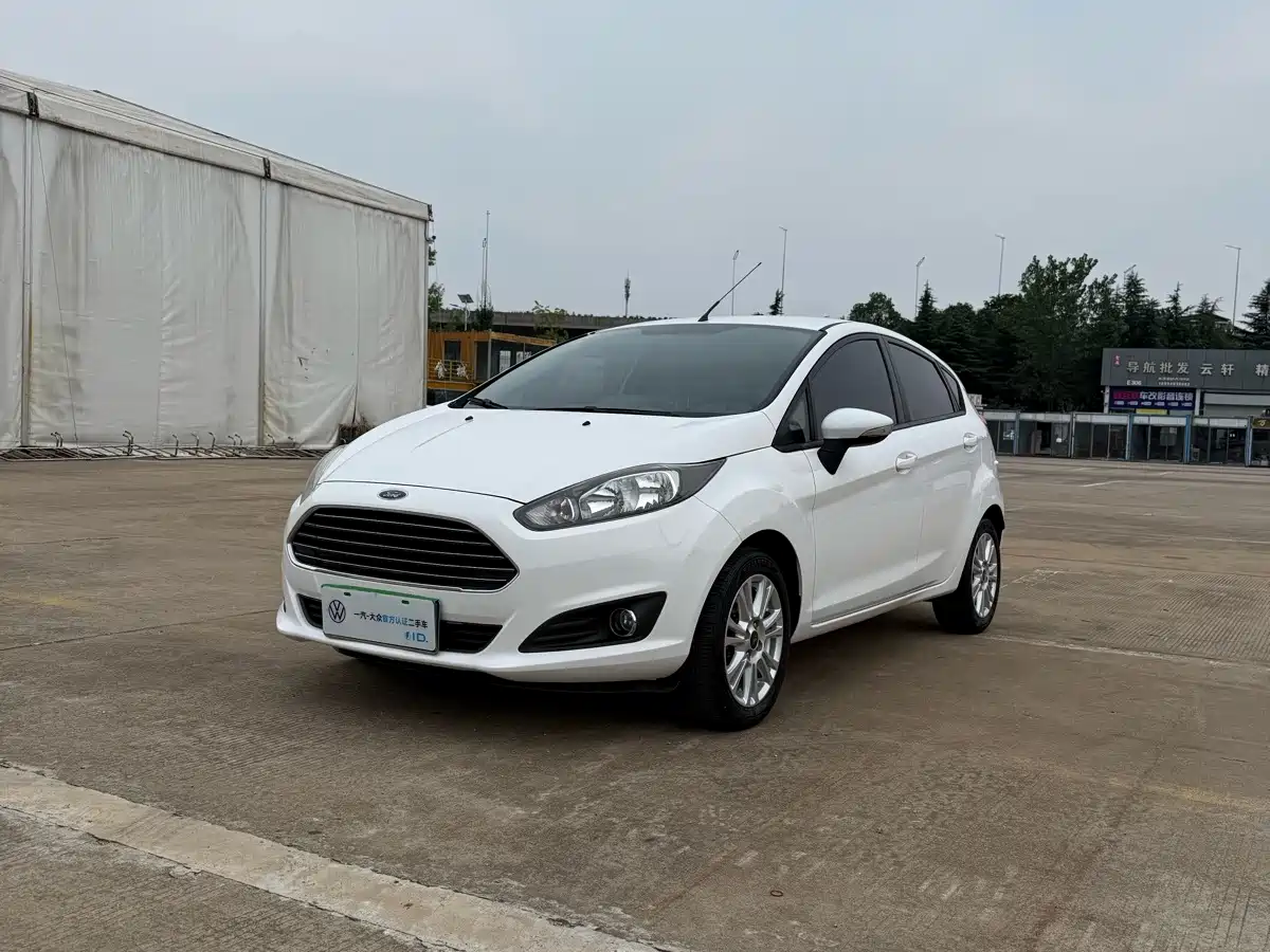 Ford Fiesta 2015 2013 Hatchback 1.5L Automatic Fashion