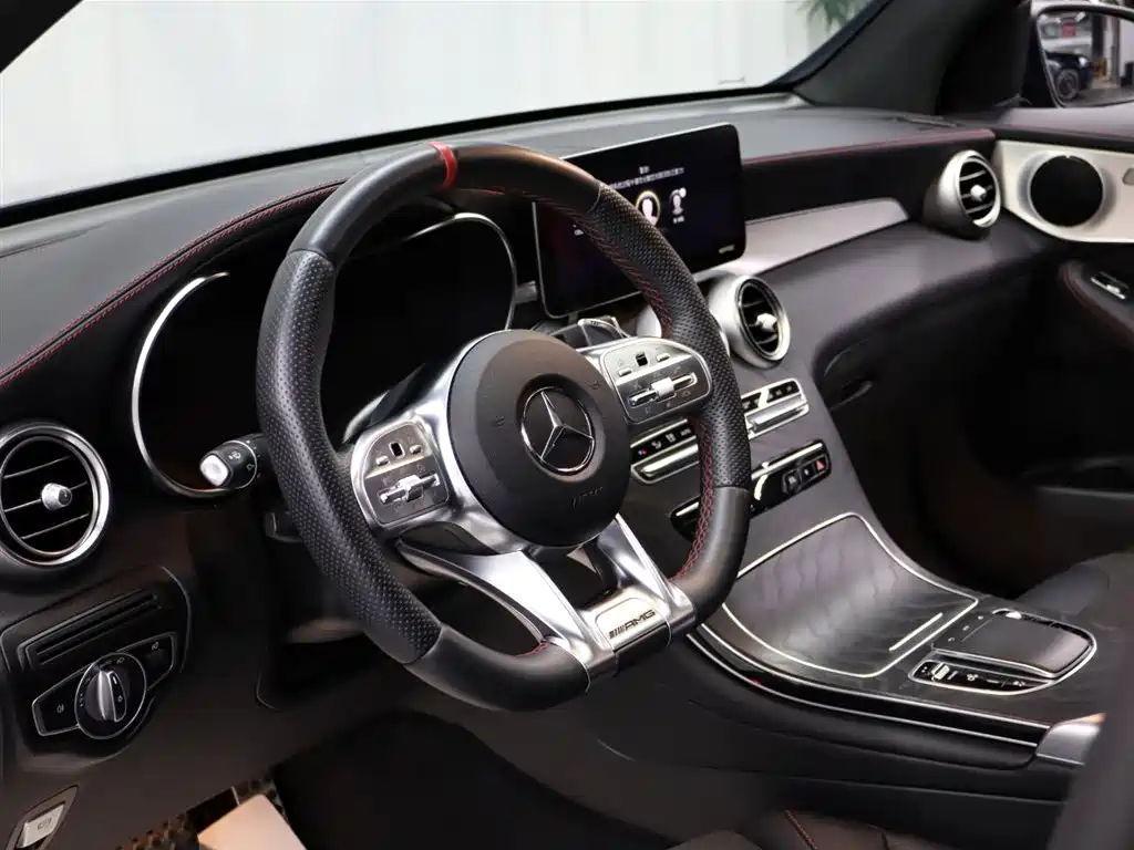 Mercedes-Benz GLC Coupe AMG 2022 AMG GLC 43 4MATIC Coupe SUV фото 8