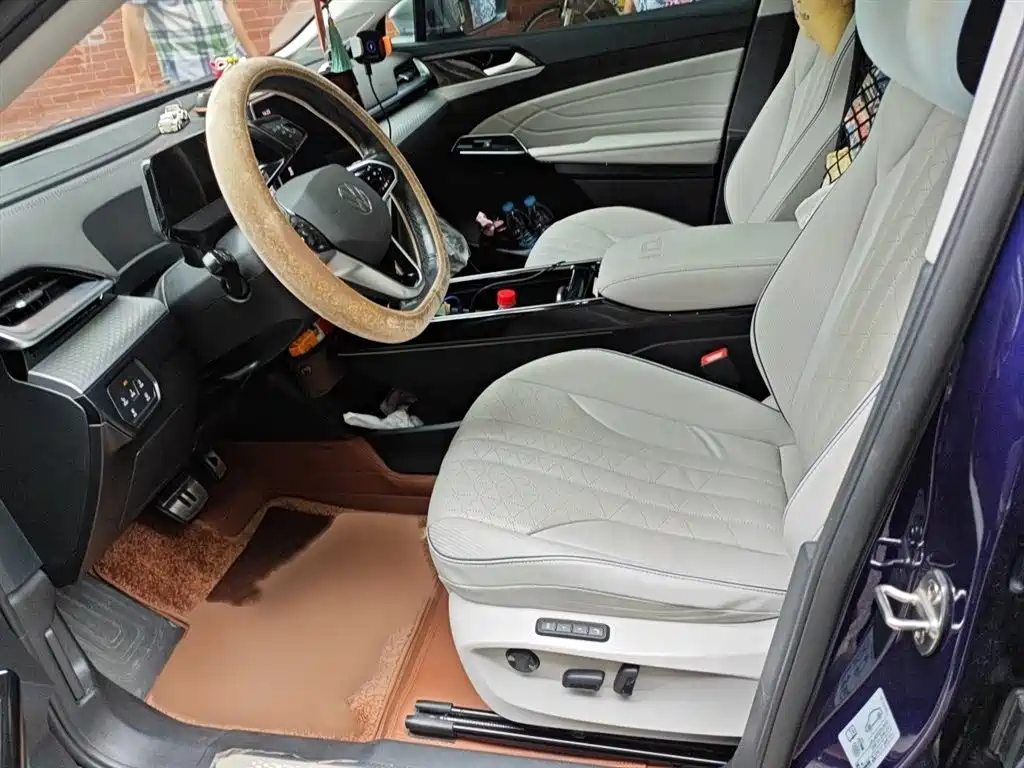 Volkswagen ID.6 X 2021 Pro Intelligent Long Range Edition фото 8