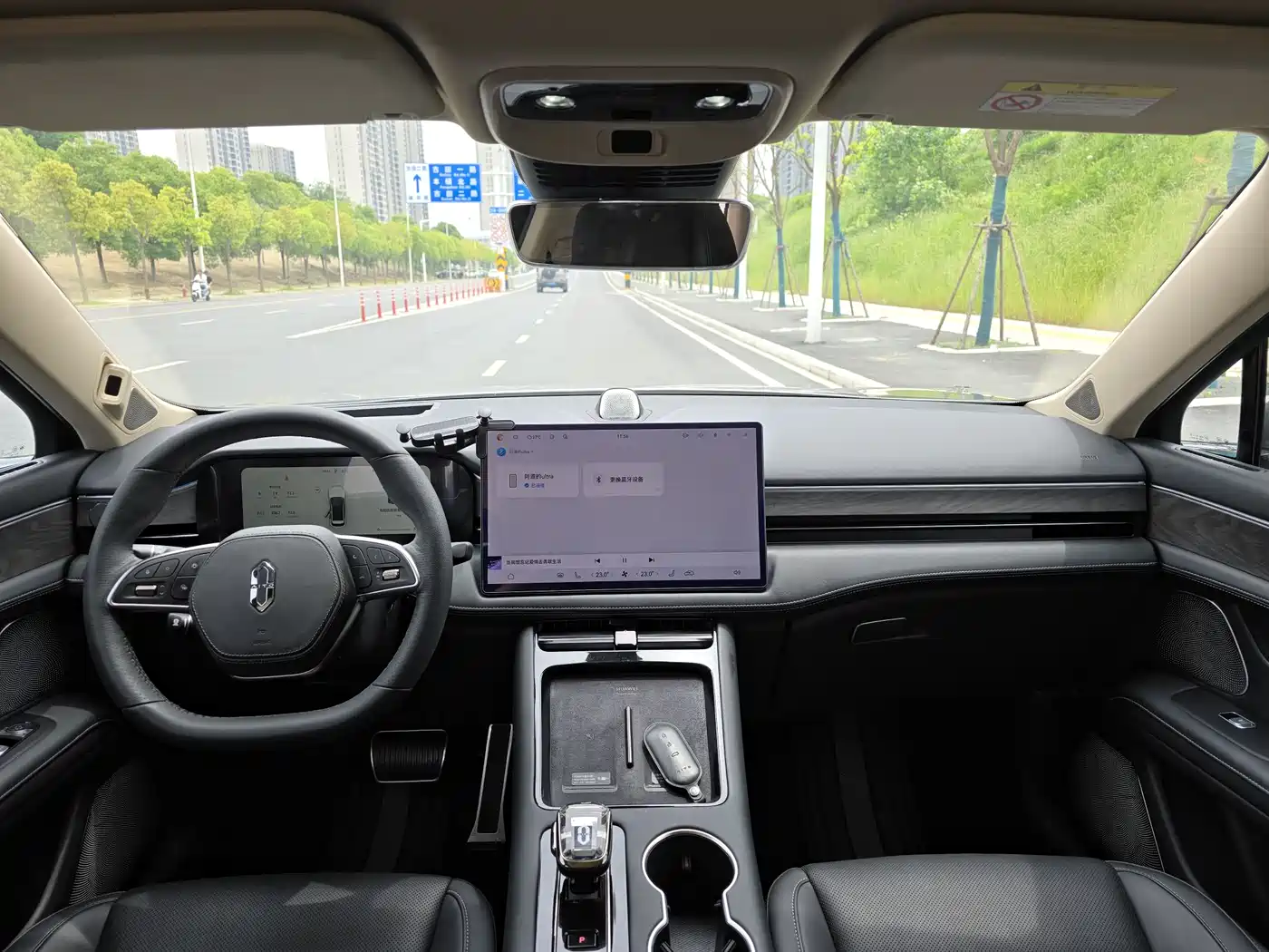 AITO Wenjie AITO M5 2023 Pure Electric RWD Smart Drive Edition фото 13