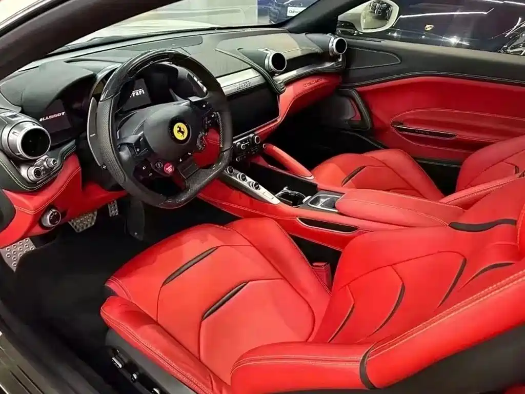 Ferrari GTC4Lusso 2019 2017 3.9T V8
