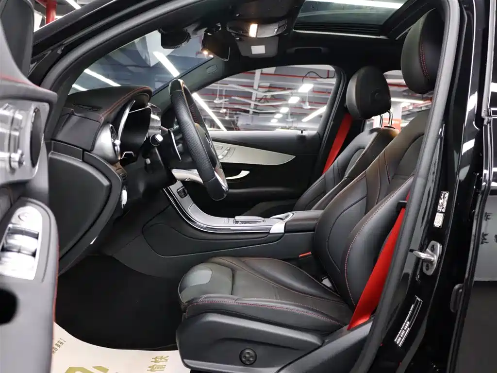 Mercedes-Benz GLC Coupe AMG 2022 AMG GLC 43 4MATIC Coupe SUV фото 7