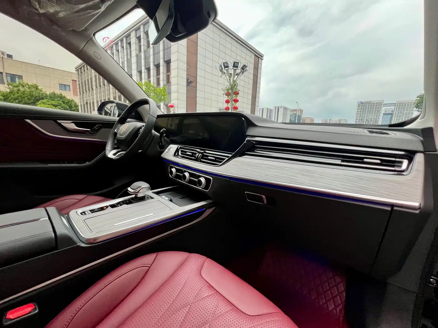 Hongqi HS5 2025 2.0T 2WD Mystic Shadow Edition фото 21
