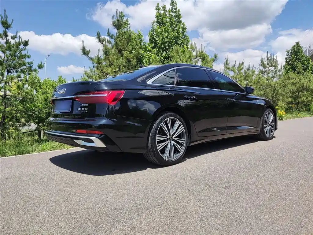 Audi A6L 2023 45 TFSI Premium Selection Dynamic фото 12