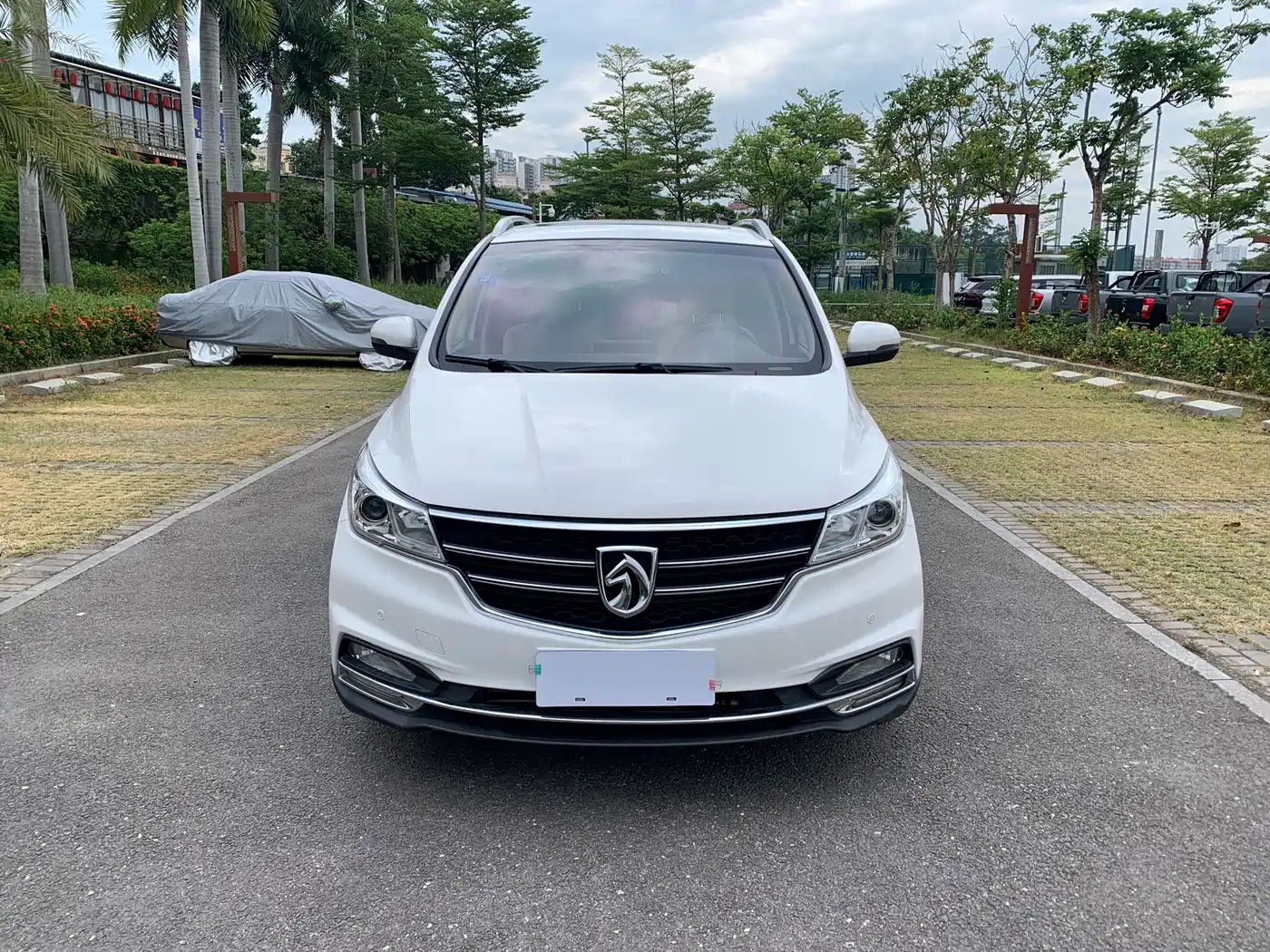 Фото 2 - Baojun 730