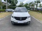 Фото 2 - Baojun 730