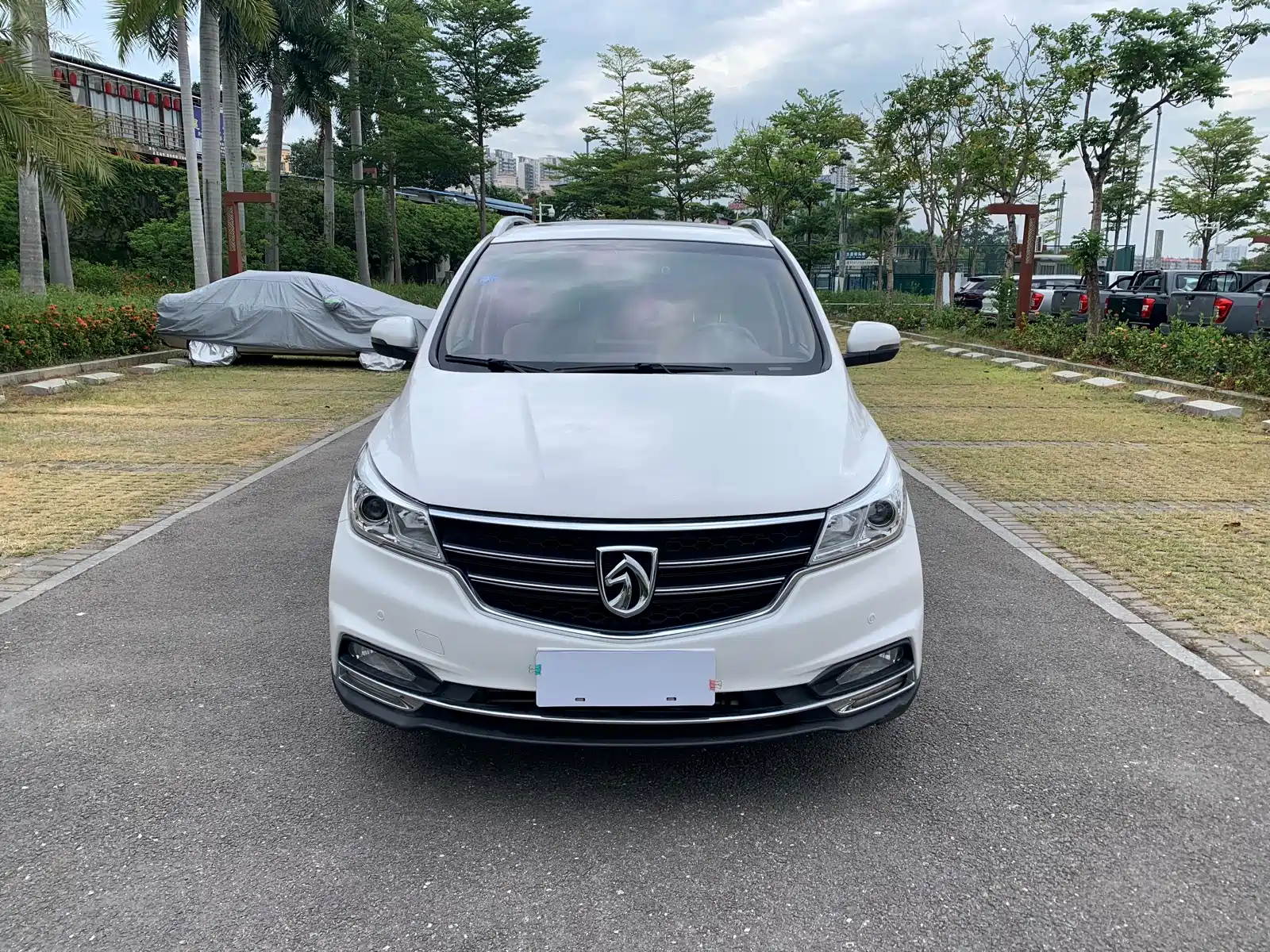 Фото 2 - Baojun 730