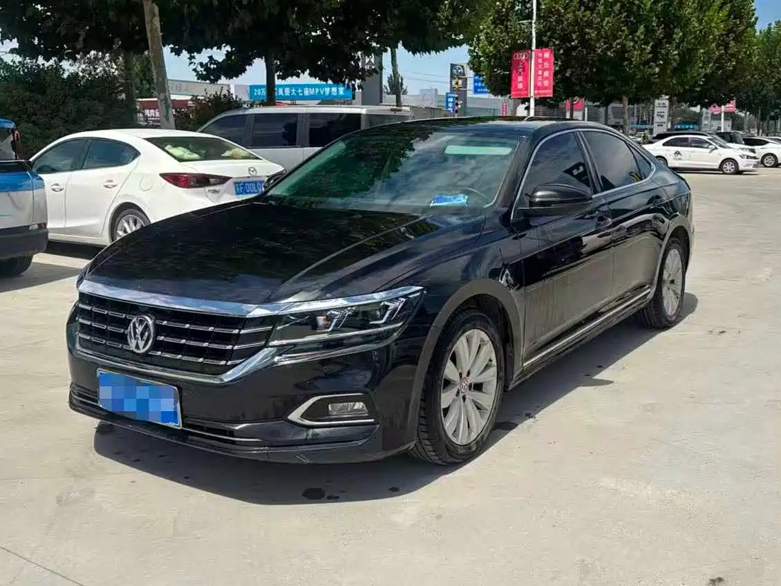 Photo 1 - Volkswagen Passat