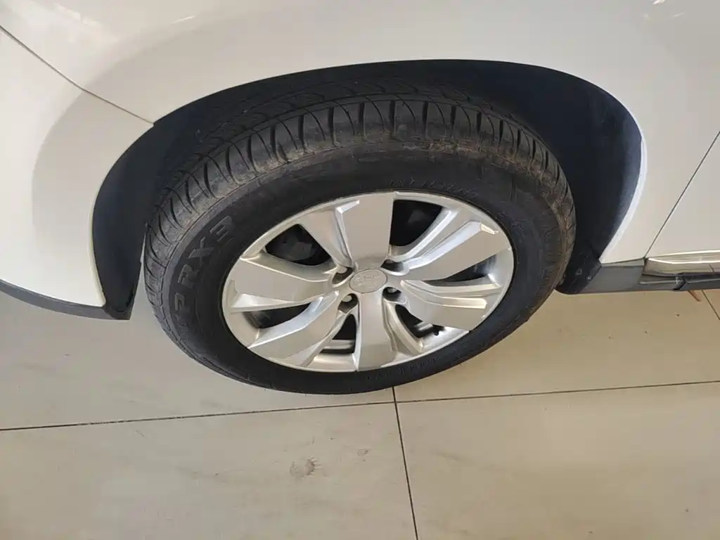 Peugeot 2008 2015 2014 1.6L Automatic Fashion Edition
