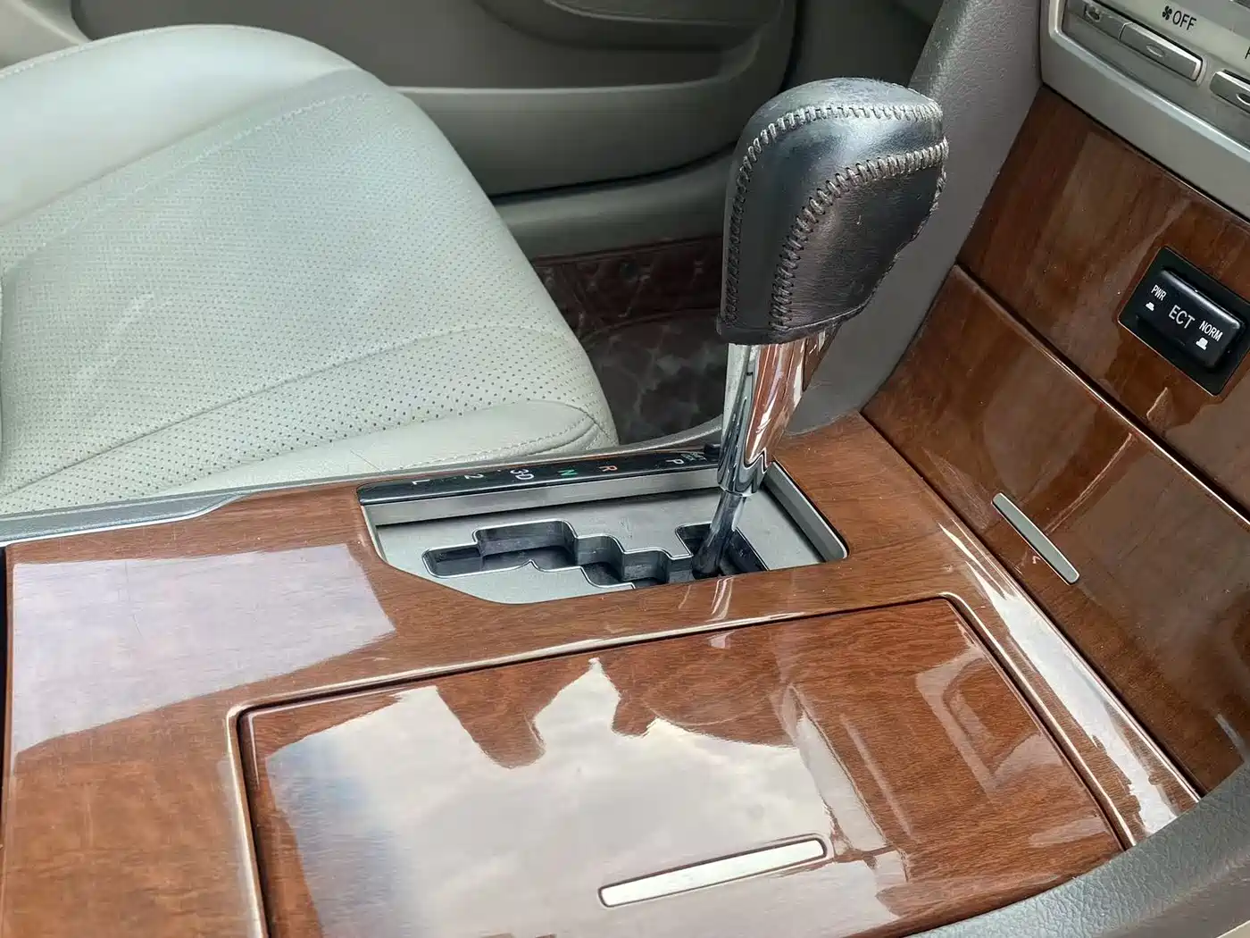 Toyota Camry 2013 200E Classic Elite Edition фото 23