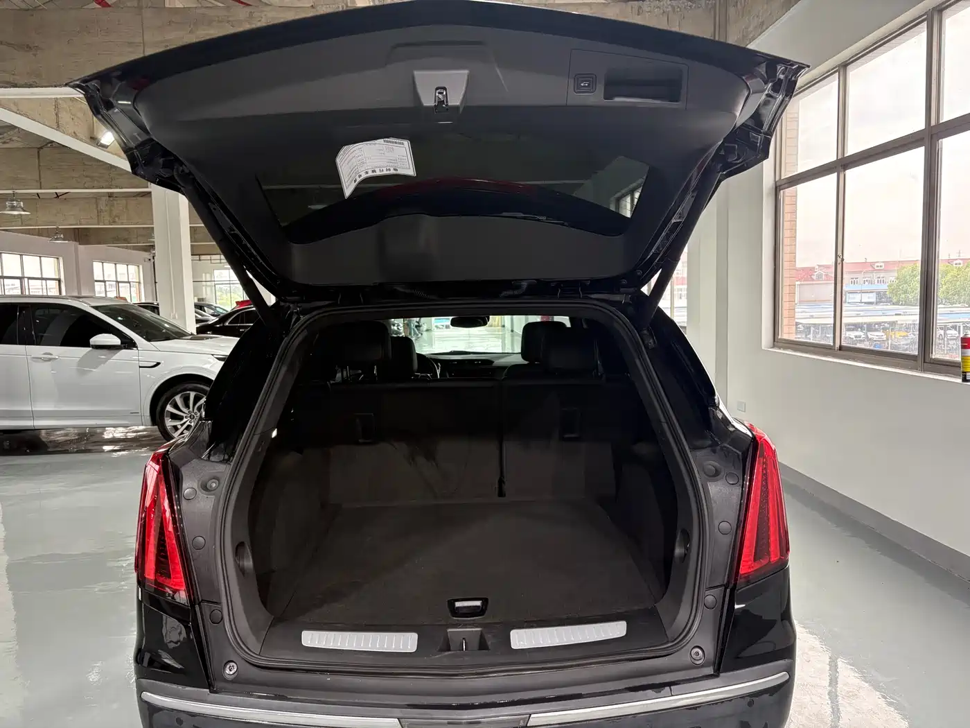 Cadillac XT5 2022 2.0T 2WD Luxury фото 16