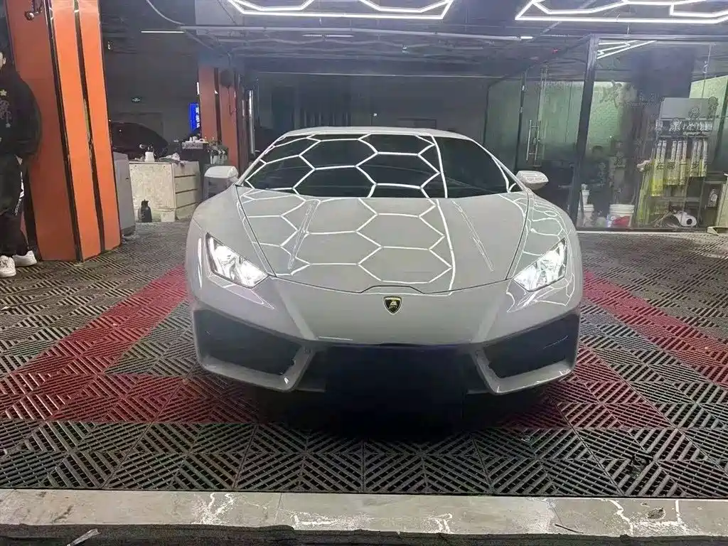 Lamborghini Huracán 2016 Huracán RWD Coupe фото 3