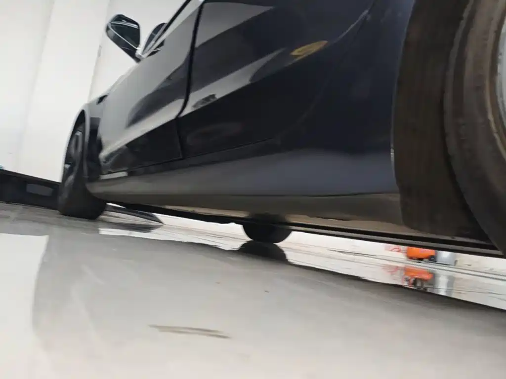 Photo 22 - Tesla Model 3 (Import)