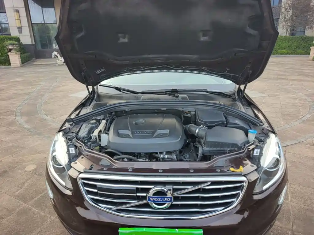 Фото 20 - Volvo XC60