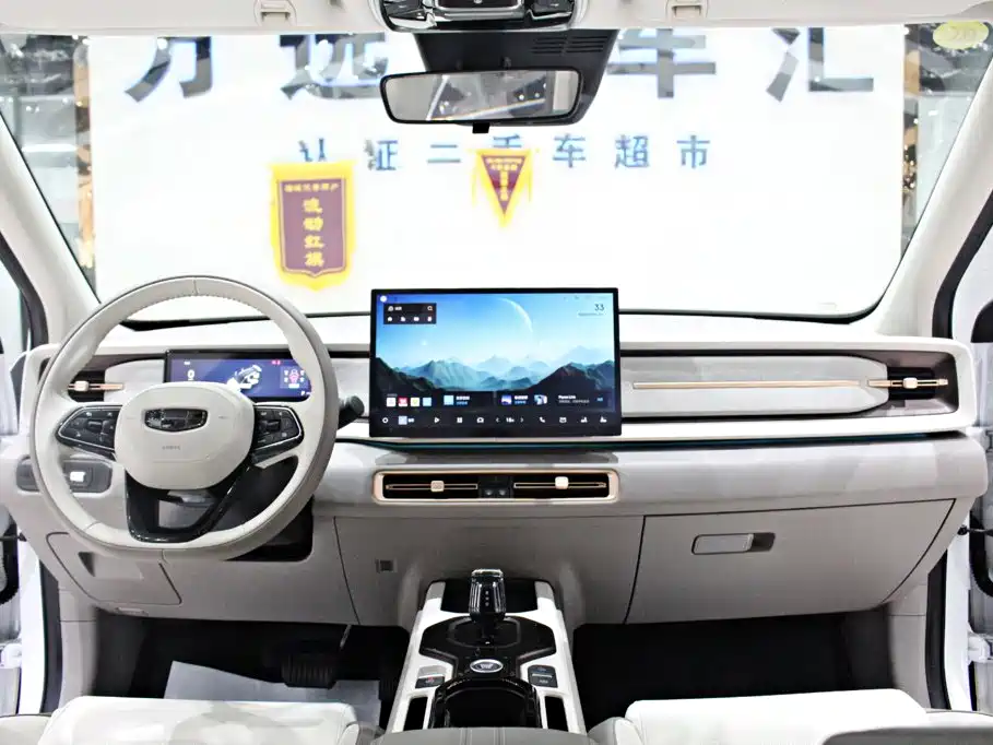 Geely ICON 2025 2026 Chocolate 1.5TD Pure Edition