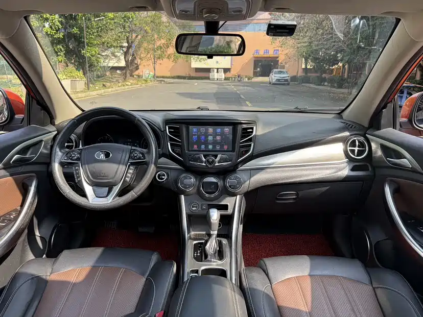 BYD Song 2016 Ultimate Edition 1.5TID Automatic Elite фото 17