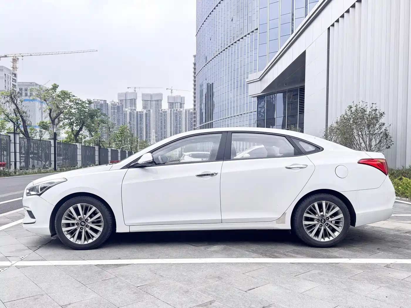 Hyundai Mistra 2019 1.6T Automatic GLS Smart China VI фото 28