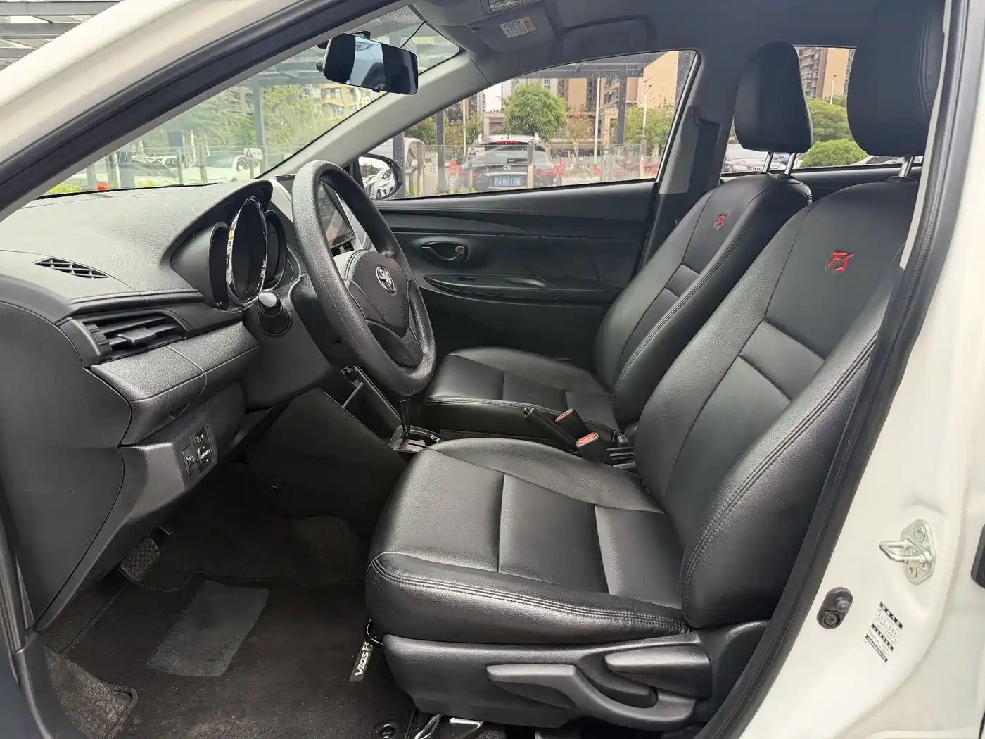 Toyota Vios FS 2017 1.5L CVT Fengchi Edition фото 9