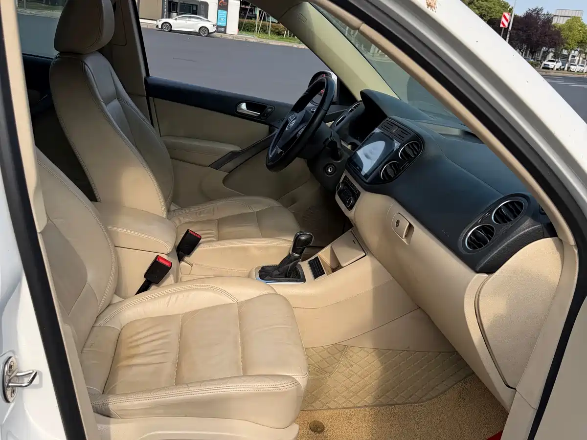 Volkswagen Tiguan 2012 1.8TSI Automatic 2WD Trend Edition фото 13