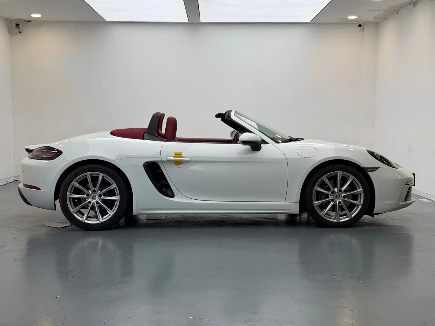 Porsche 718 2025 2022 Boxster 2.0T