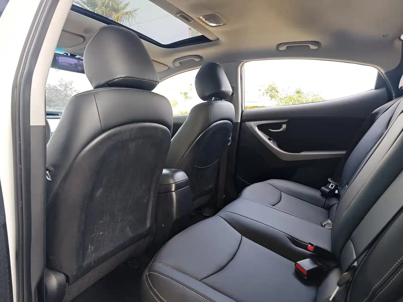 Hyundai Langdong 2016 1.6L Automatic Premium Edition фото 4