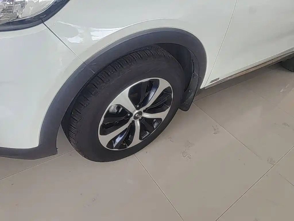 Kia Sorento 2015 2015 Sorento L 2.4L Gasoline 4WD Elite 5-seater China IV