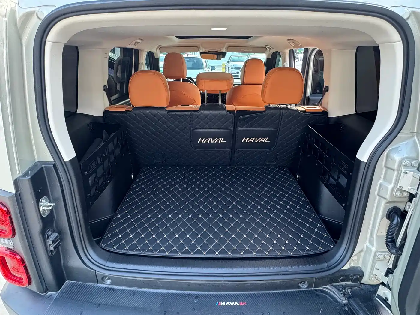 Haval Meng Long NEV 2023 Model Hi4 145 Explorer Edition фото 11