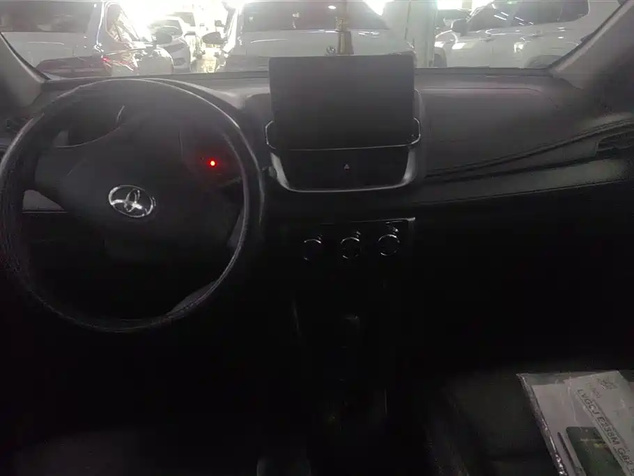 Toyota YARiS L Zhi Xuan 2021 1.5L CVT Leading Edition фото 12