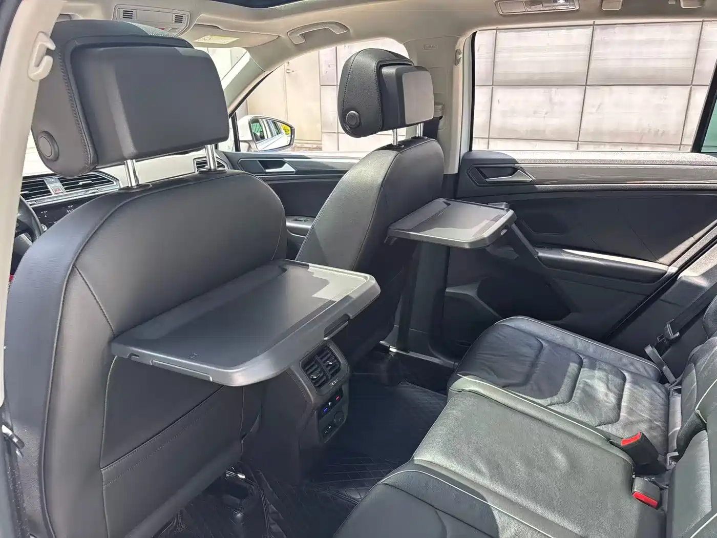 Volkswagen Tiguan 2019 330TSI 4WD Smart Edition фото 10