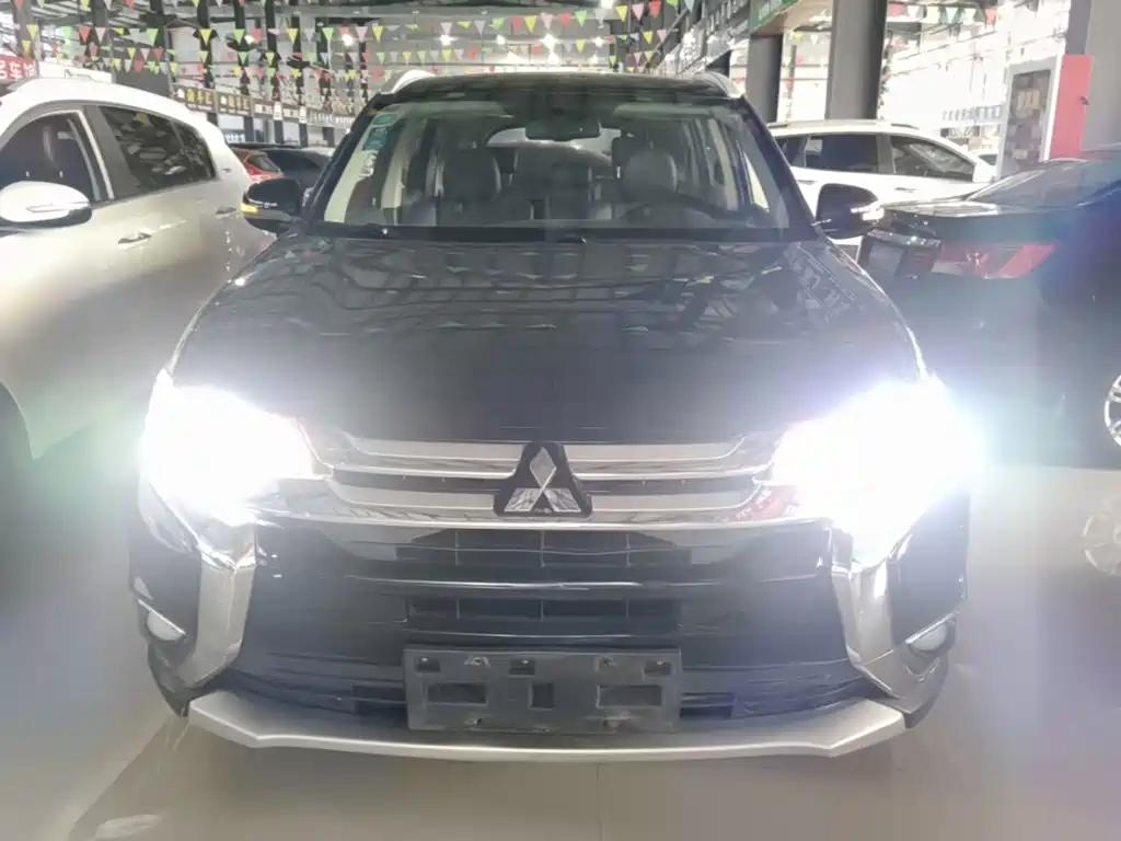 Mitsubishi Outlander 2017 2018 2.0L 2WD Glory Edition 5-seater