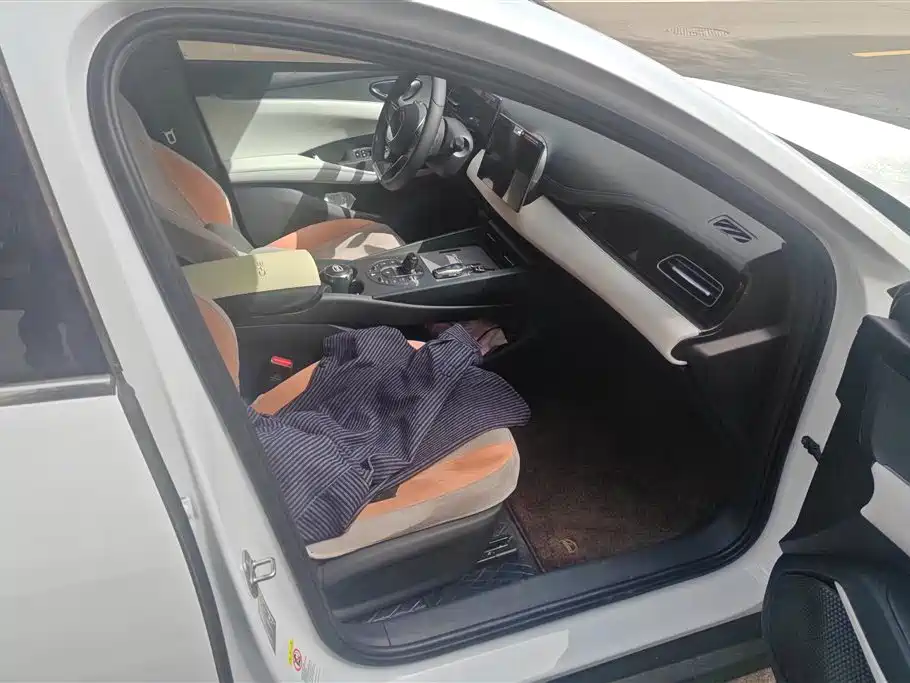 BYD SEAL 06 NEW ENERGY