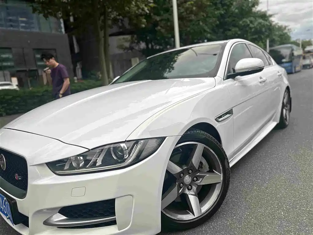 Jaguar XE 2015 2015 2.0T 240PS R-Sport