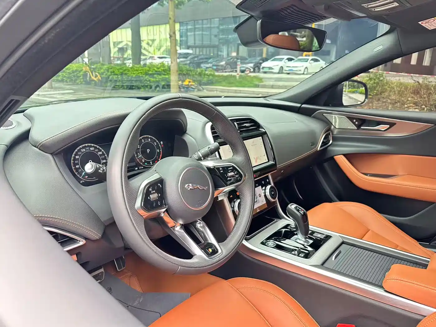 Jaguar XEL 2025 2025 2.0T 250PS R-DYNAMIC 90th Anniversary Edition