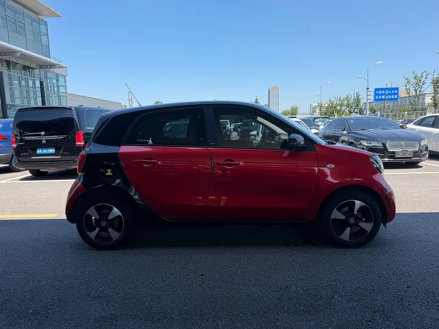 smart forfour 2018 2018 1.0L 52kW Passion Edition