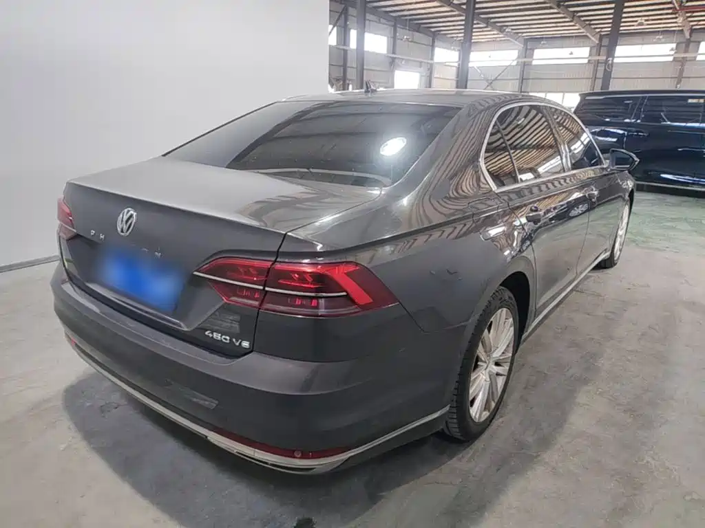 Фото 5 - Volkswagen Phideon