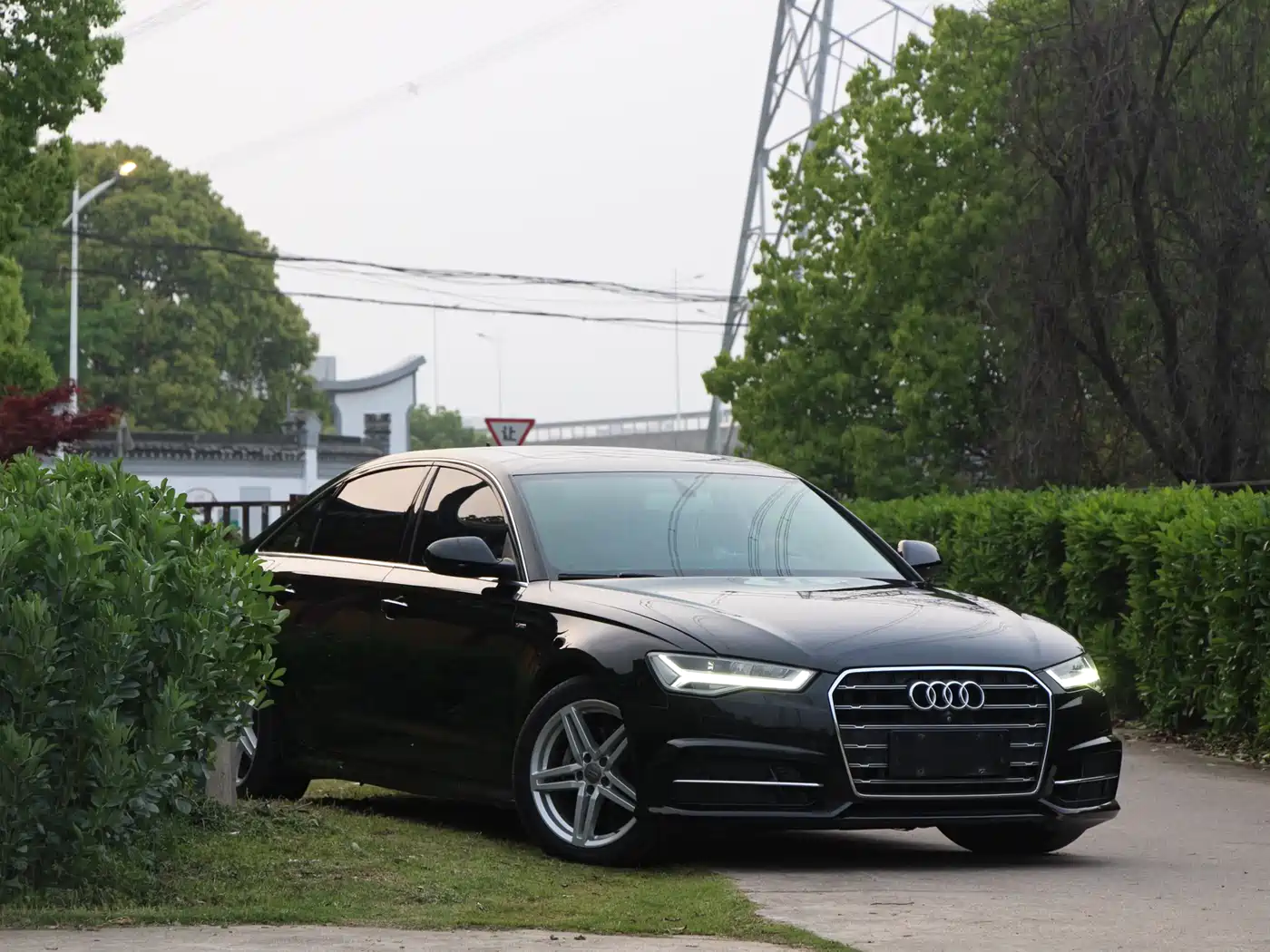 Audi A6L 2018 30th Anniversary 30 FSI Style фото 8