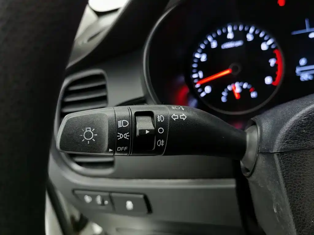 Kia KX CROSS 2018 2017 Model 1.4L MT GLS