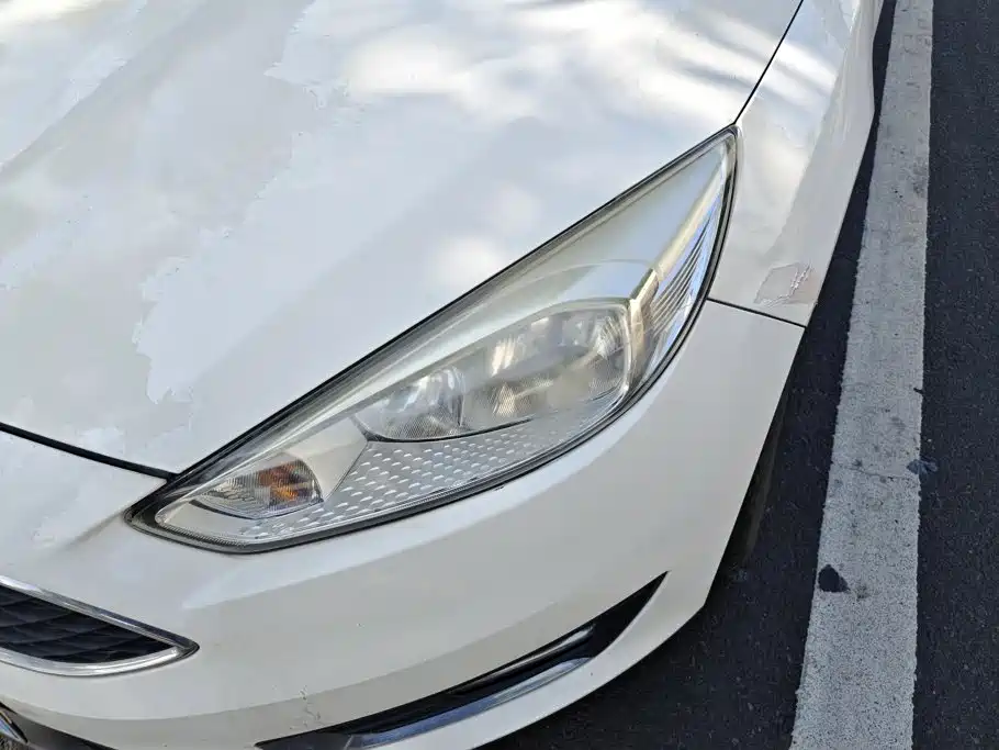 Фото 5 - Ford Focus
