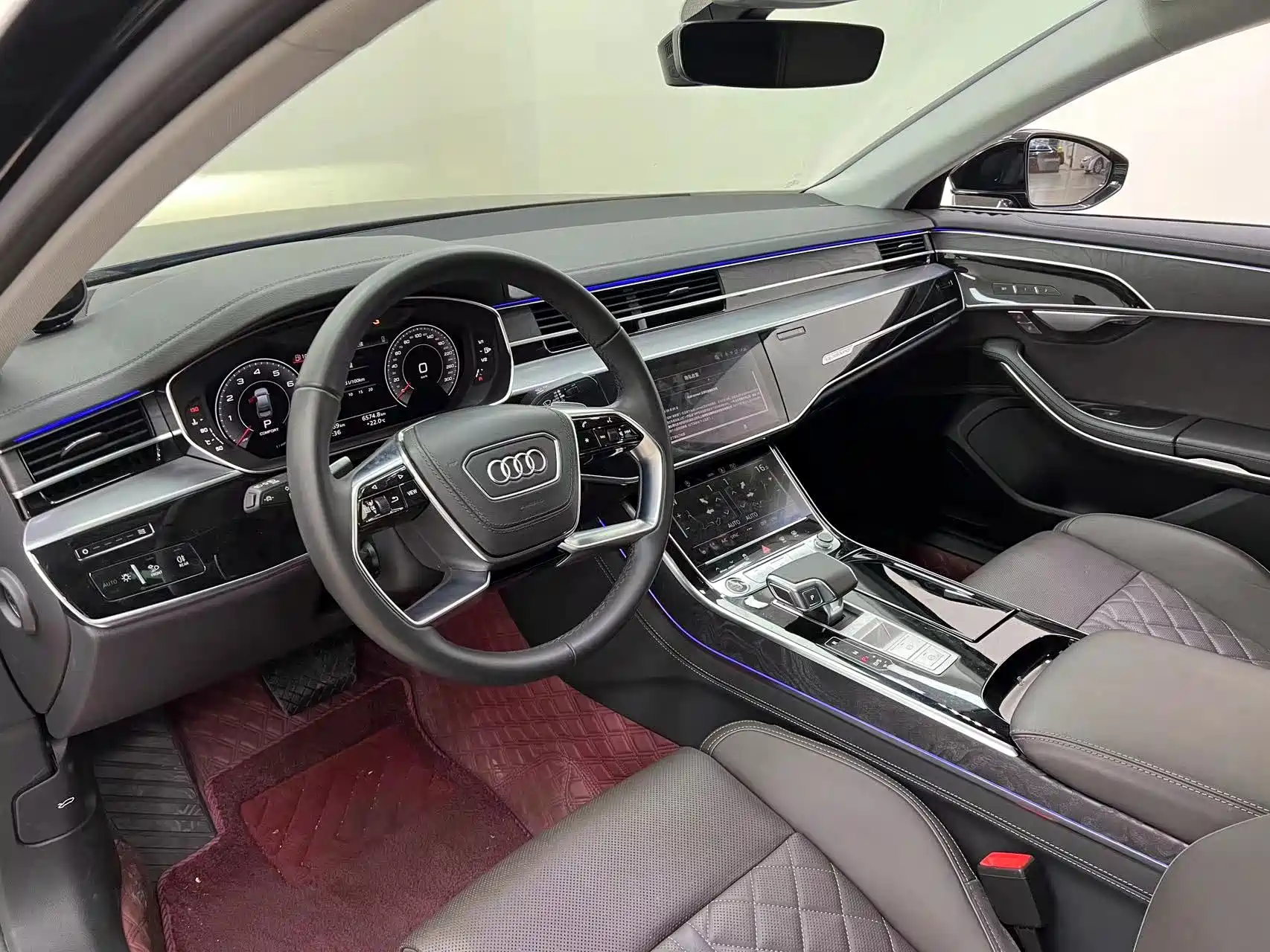 Фото 17 - Audi A8